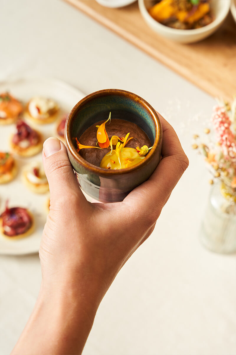 Présentation amuse-bouche cocktail - dressage traiteur raffiné